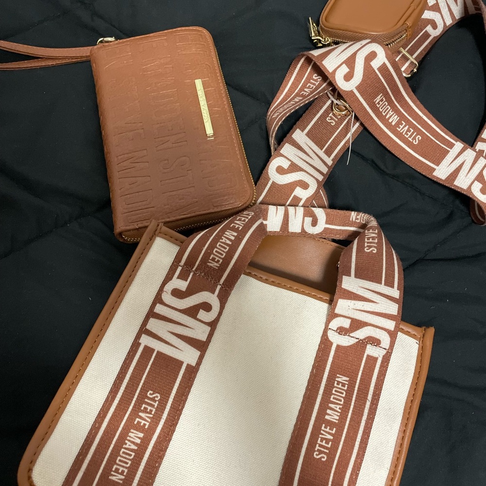 BRAND NEW STEVE MADEN PURSE WITH A WALLET